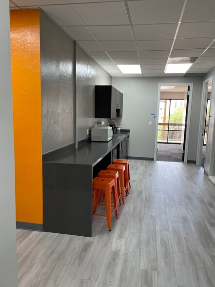 More Photos Of 2627 N 3rd St, Phoenix Office For Lease