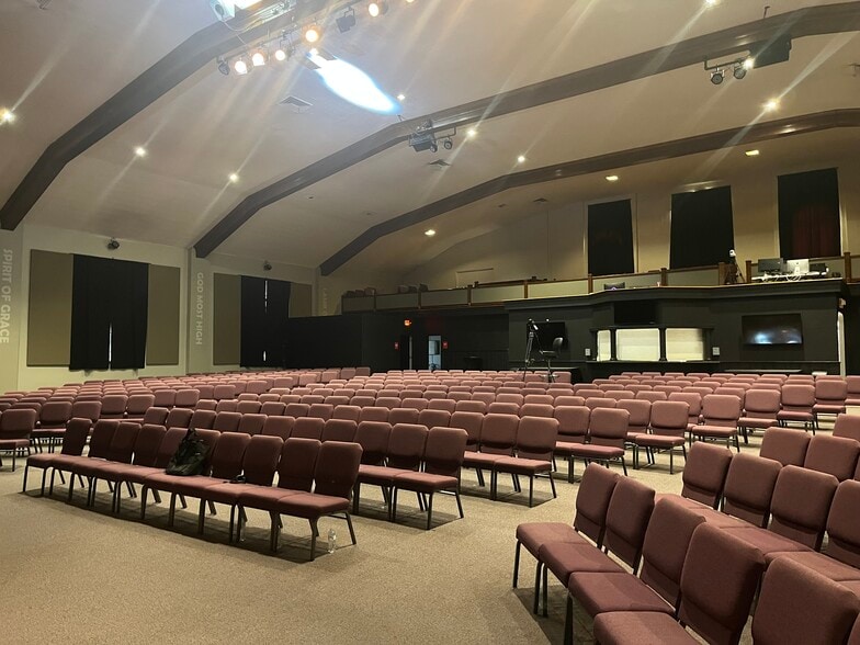 More Photos Of 2157 N Prospect Ave, Springfield Religious Facility For Sale