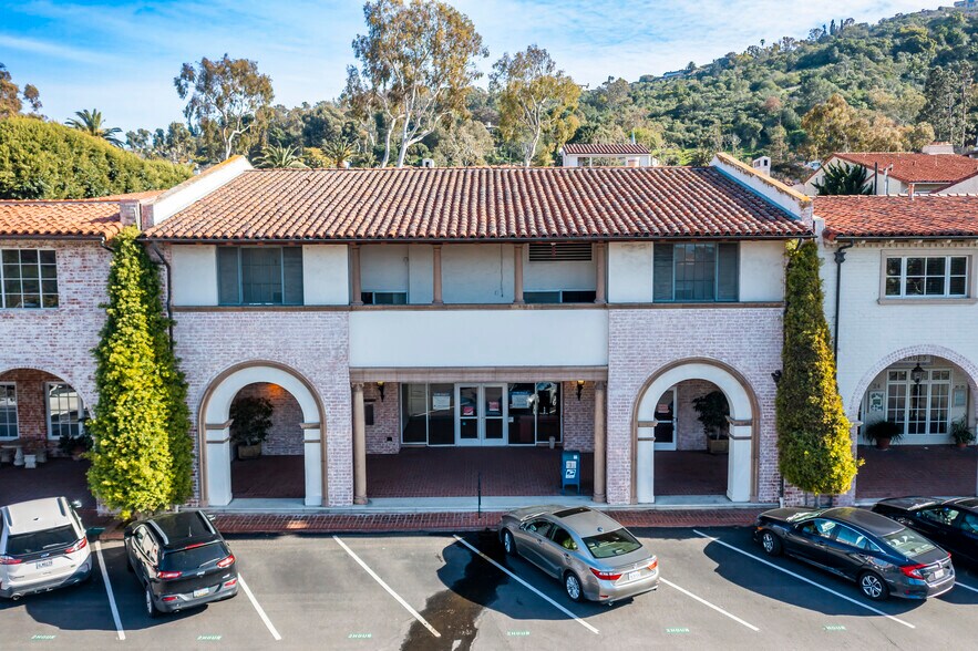 Primary Photo Of 22 Malaga Cove Plz, Palos Verdes Estates Restaurant For Sale