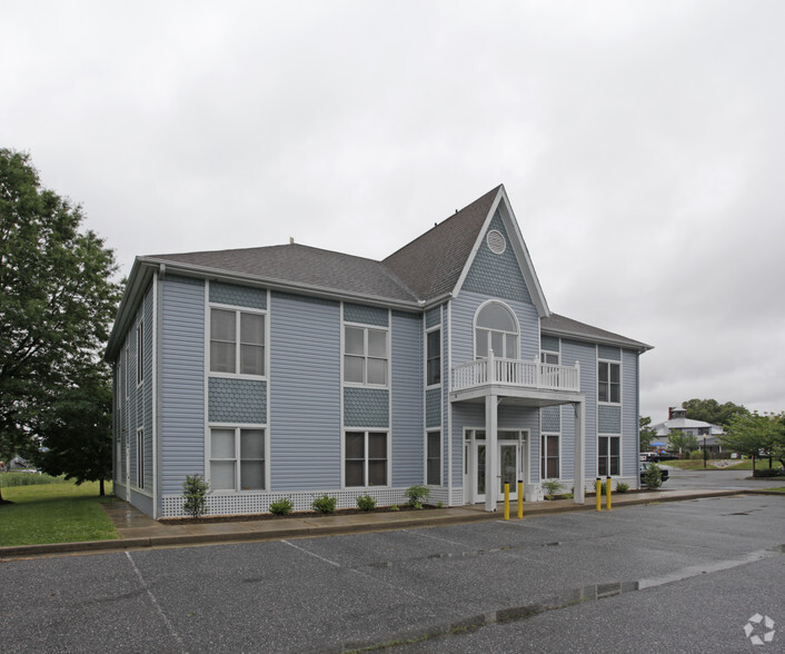 Primary Photo Of 102 St Claire Pl, Stevensville Medical For Sale