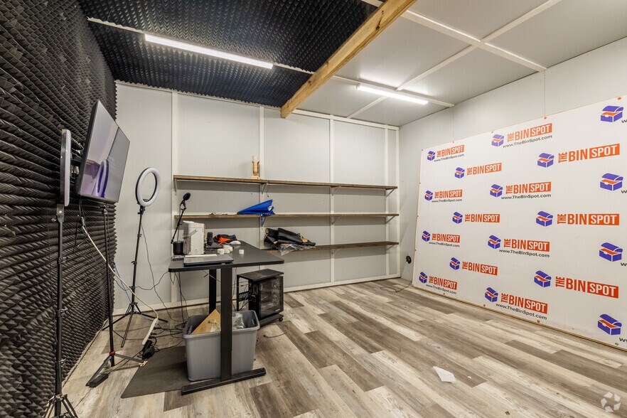 More Photos Of 1520 S Suncoast Blvd, Homosassa Manufacturing For Lease