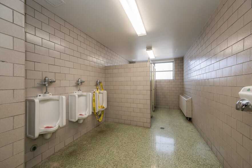 More Photos Of 200 S Oak Park Ave, Oak Park Schools For Sale