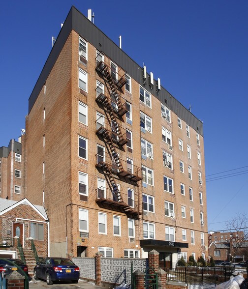 More Photos Of 2510 Ocean Pkwy, Brooklyn Apartments For Lease