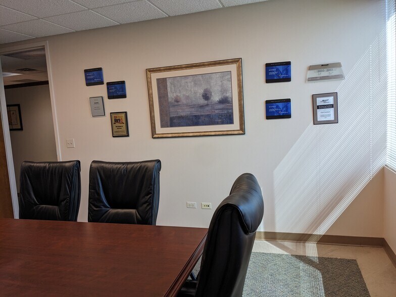 More Photos Of 1749 S Naperville Rd, Wheaton Medical For Sale