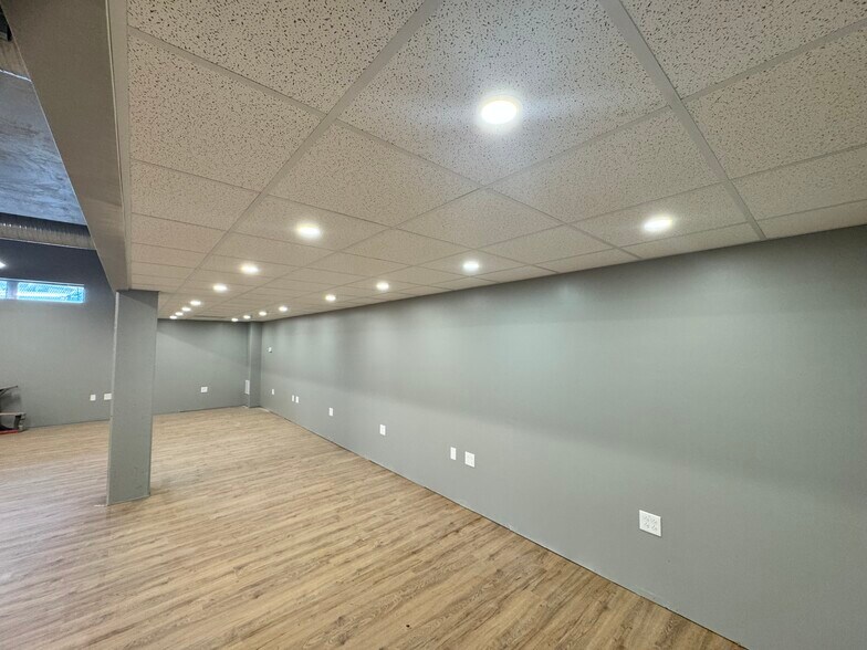 More Photos Of 98-100 Farmington Ave, Hartford Office For Lease