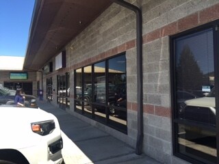 More Photos Of 2570-2680 NE Twin Knolls Dr, Bend Restaurant For Lease