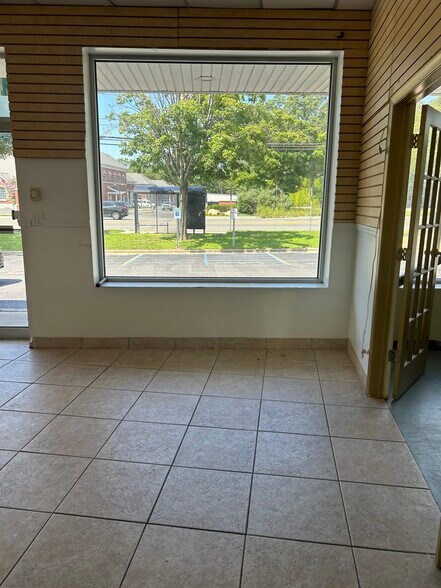 More Photos Of 200-232 Middle Country Rd, Middle Island General Retail For Lease