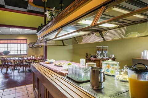 More Photos Of 700 Colorado Ave, Stratton Hotel For Sale