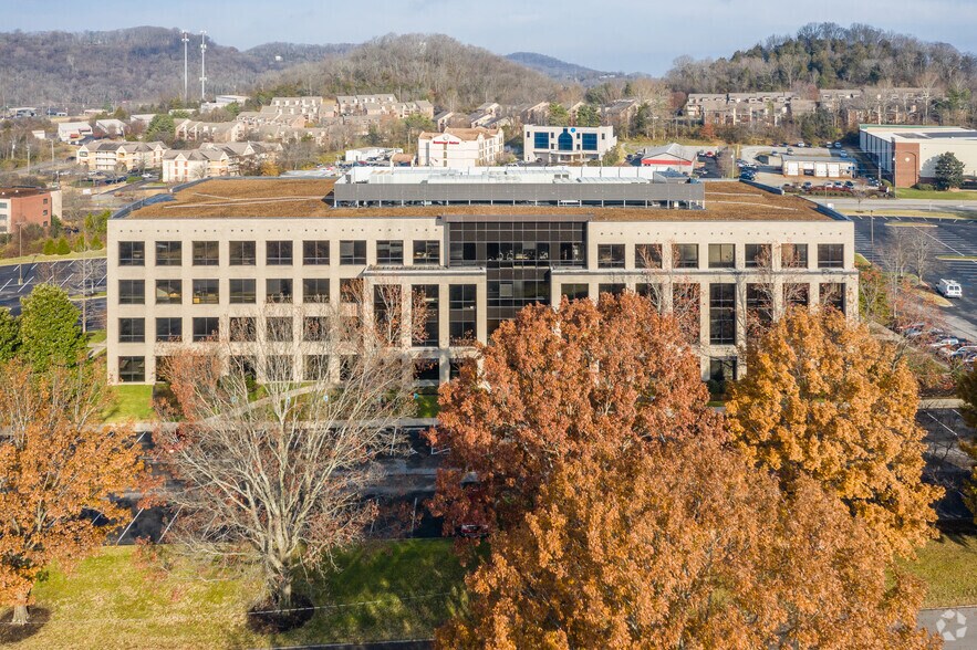 More Photos Of 9020 Overlook Blvd, Brentwood Office For Lease