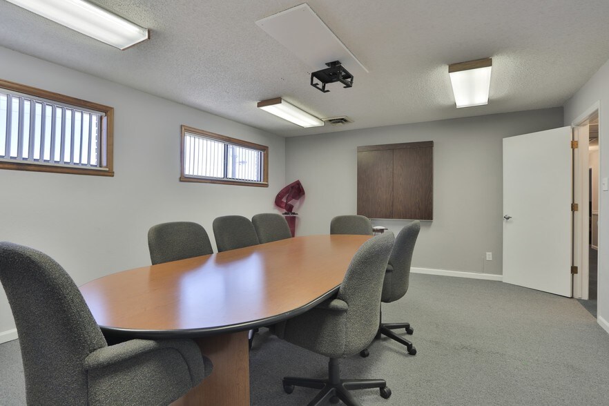 More Photos Of 12640 W Cedar Dr, Lakewood Office For Lease