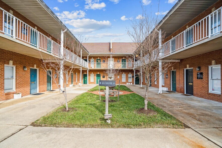 More Photos Of 14333 Laurel Bowie Rd, Laurel Medical For Sale