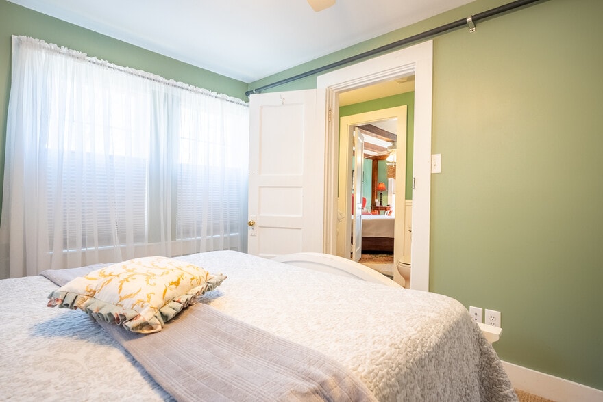 More Photos Of 2 River Rd, Cape Neddick Hospitality For Sale