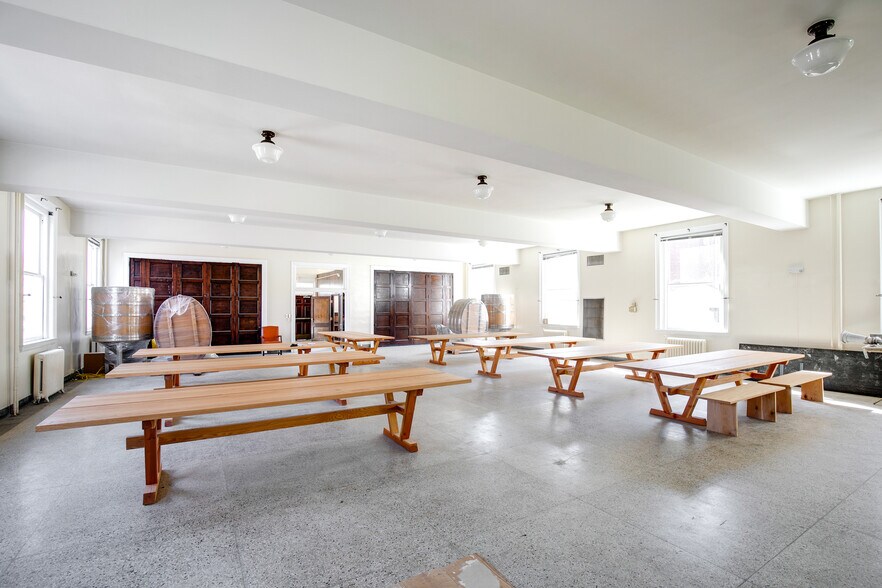 More Photos Of 520 N 25th St, Richmond Lodge Meeting Hall For Lease