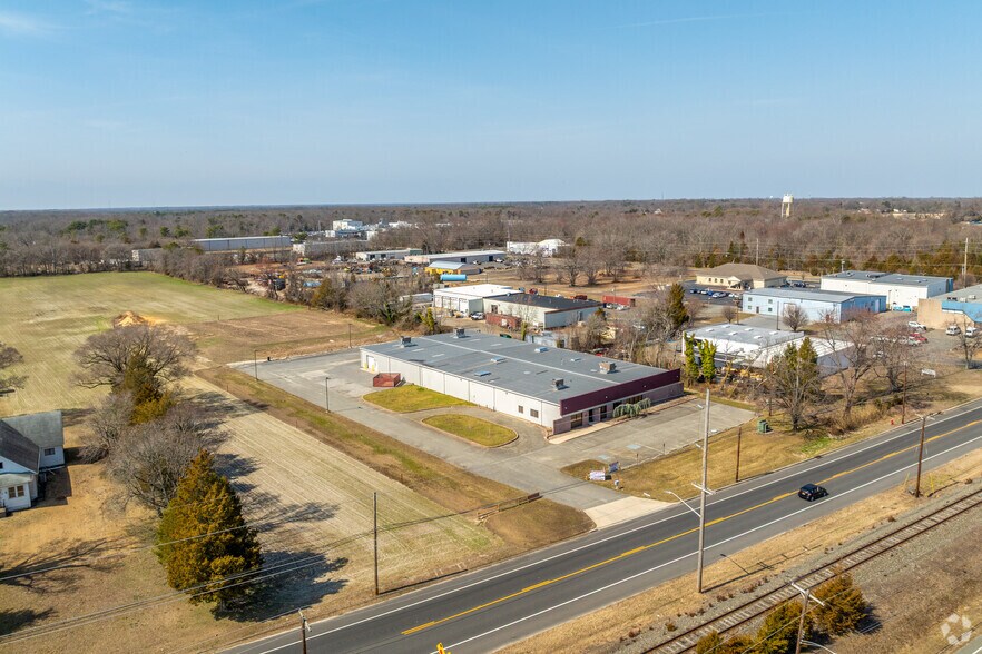 More Photos Of 1980 S West Blvd, Vineland Manufacturing For Lease