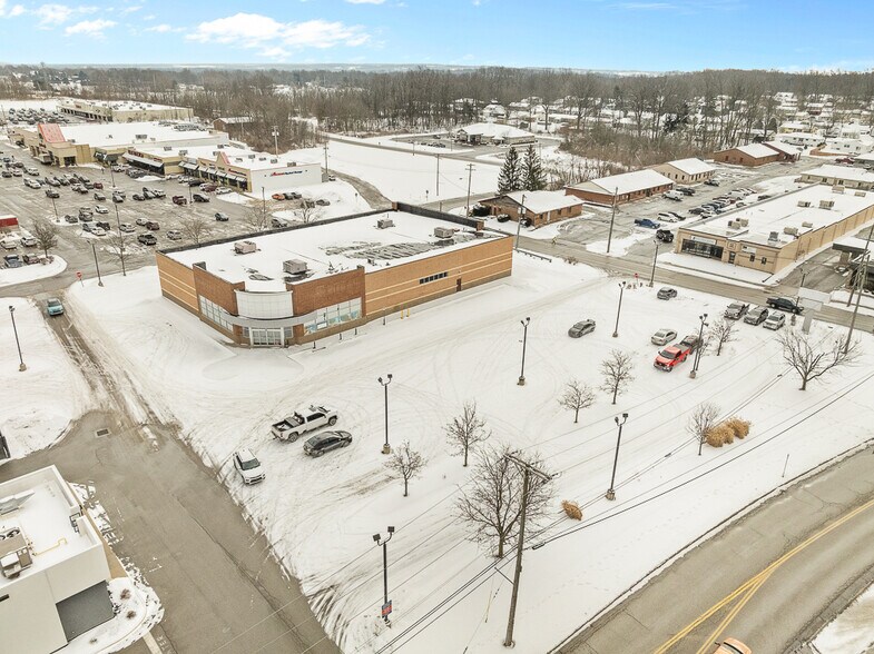 More Photos Of 2229 E State St, Salem Drugstore For Sale