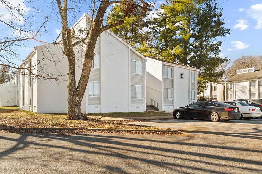 More Photos Of 1001 W 9th St, Russellville Apartments For Sale