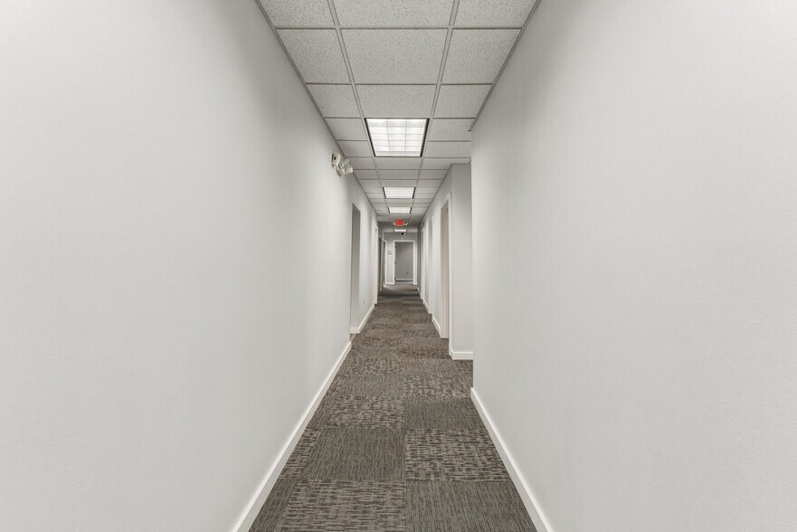 More Photos Of 2641 Oakstone Dr, Columbus Office For Lease