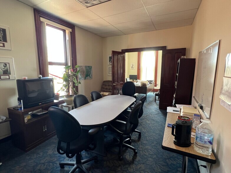 More Photos Of 1412 Main St, Buffalo Office For Sale