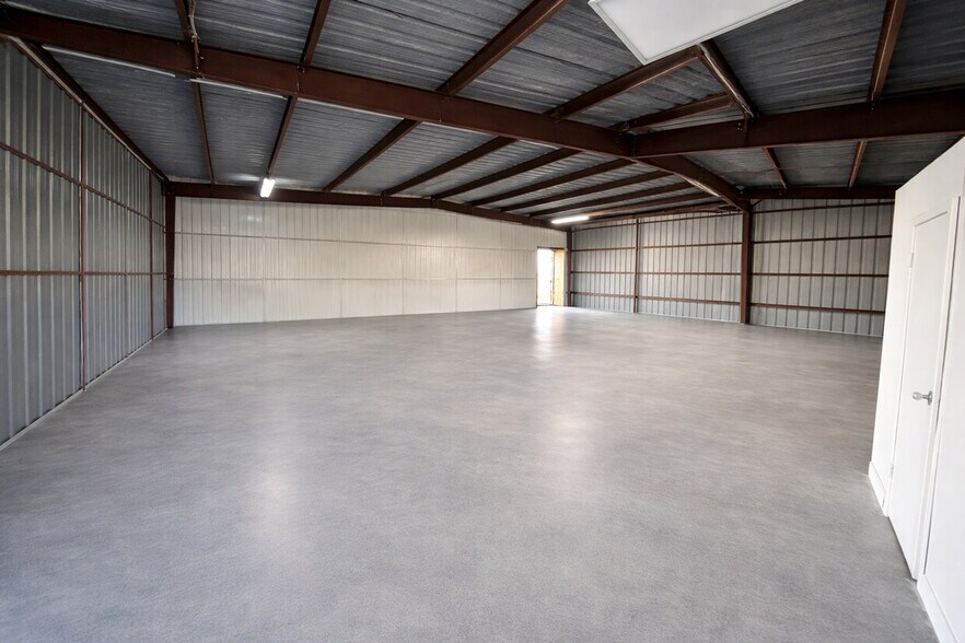 More Photos Of 11050 70th Ave, Seminole Warehouse For Sale