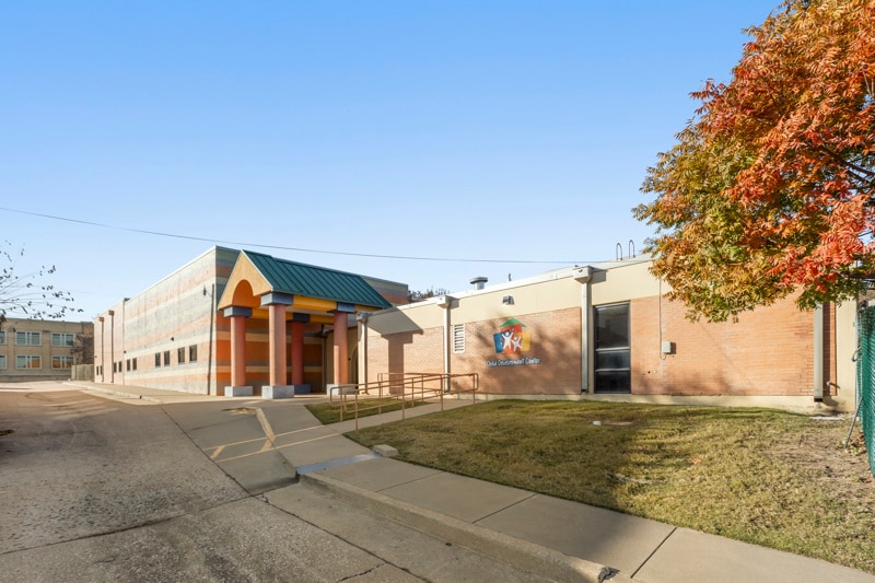 Primary Photo Of 702 E Grand Ave, Ponca City Office For Sale
