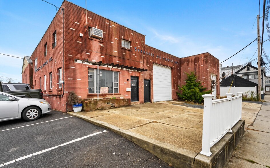 More Photos Of 26 Little St, Matawan Flex For Sale