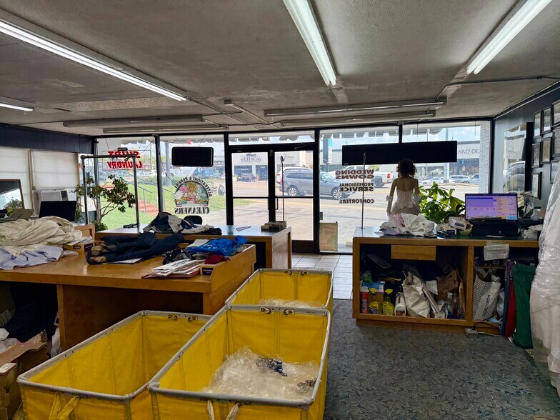 More Photos Of 3707 Hillsboro Pike, Nashville Storefront Retail Office For Sale