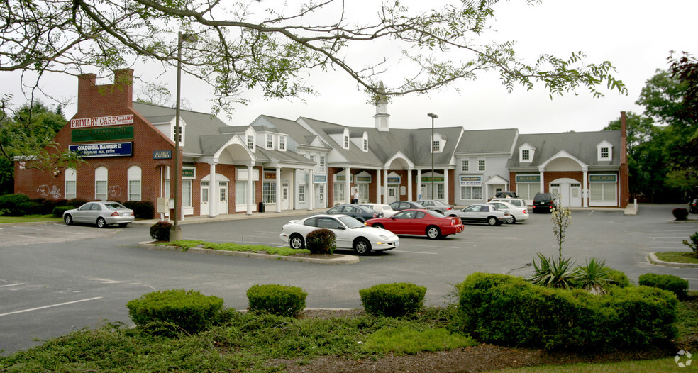 Primary Photo Of 760 Main St, Center Moriches Storefront Retail Office For Lease