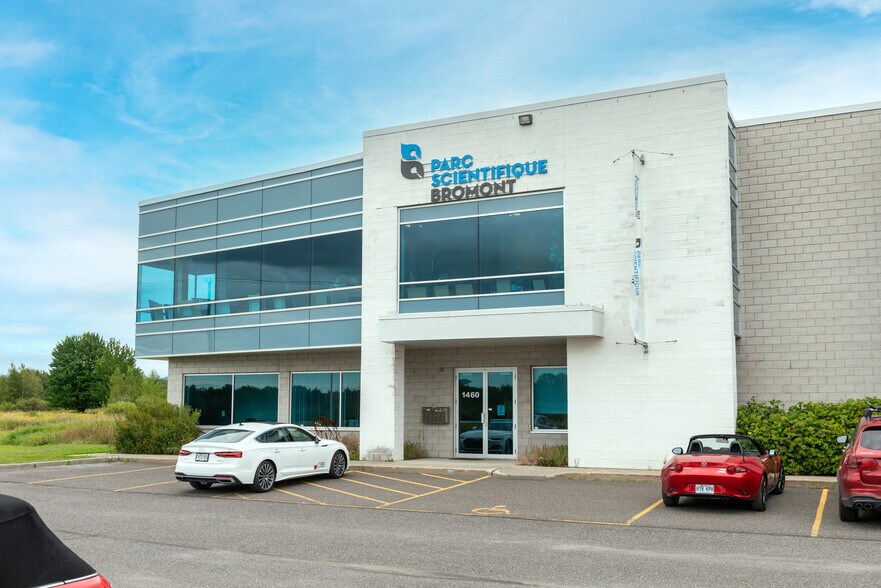 More Photos Of 1400-1460 Boul De L'innovation, Bromont Industrial For Sale