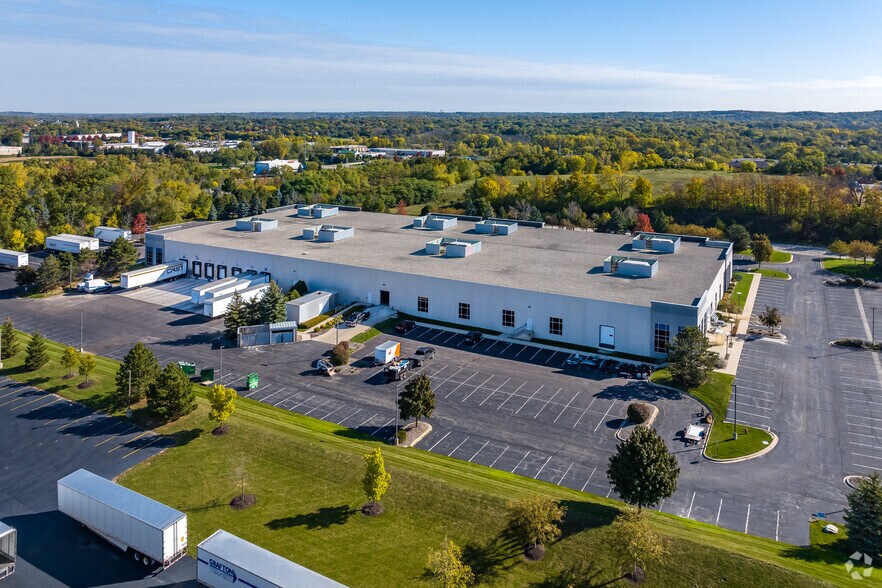 More Photos Of W233N2095 Ridgeview Pky, Waukesha Warehouse For Lease