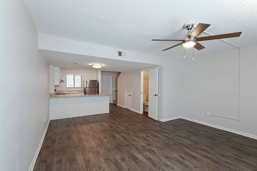 More Photos Of 150 E University Blvd, Melbourne Apartments For Sale