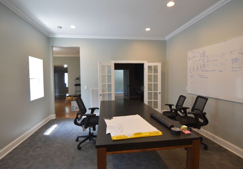 More Photos Of 2702 Greystone Rd, Nashville Office For Lease