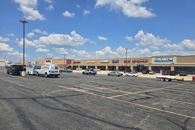 More Photos Of 1110 Highway 62 E, Mountain Home General Retail For Sale