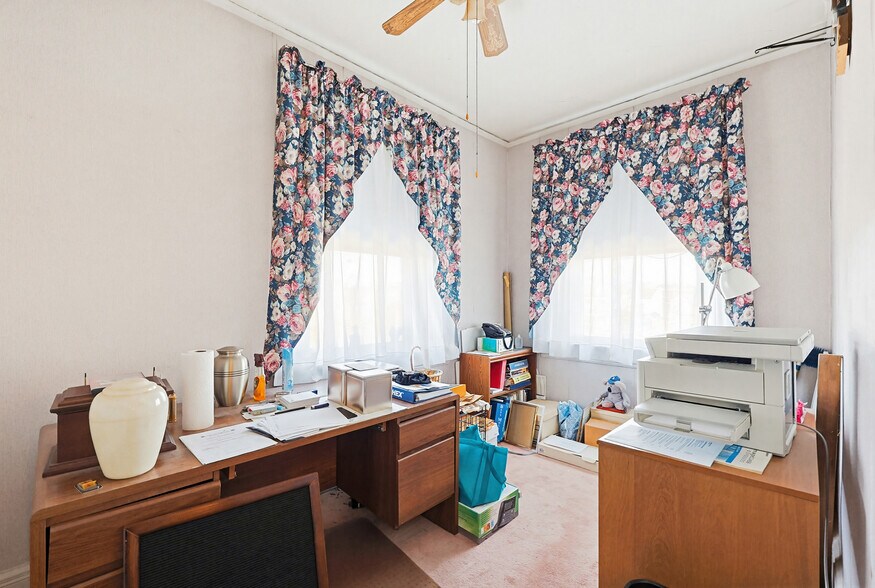 More Photos Of 1501 Lonsdale Ave, Lincoln General Retail For Sale