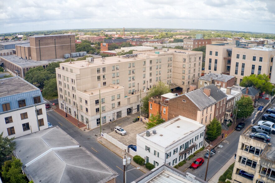 More Photos Of 301 W York St, Savannah Office For Sale