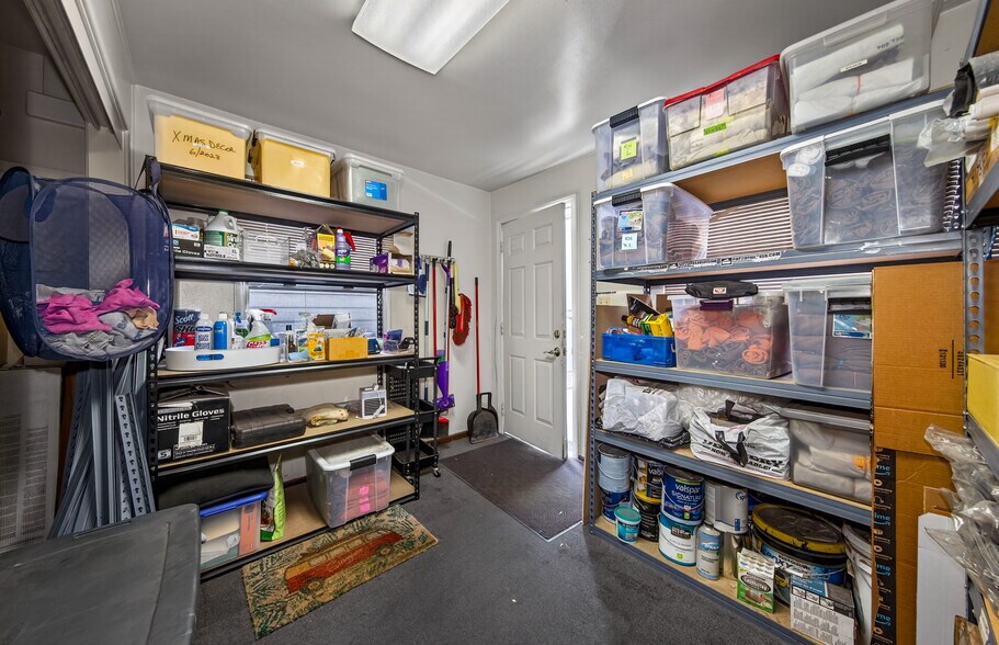 More Photos Of 31650 Dunlap Blvd, Yucaipa Office For Sale