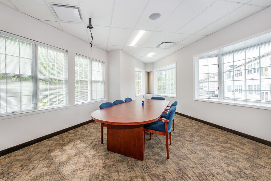 More Photos Of 271 Route 46 W, Fairfield Medical For Lease