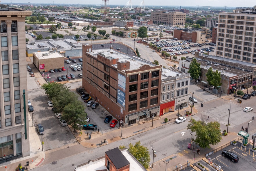 More Photos Of 1409 Washington Ave, Saint Louis Office For Sale