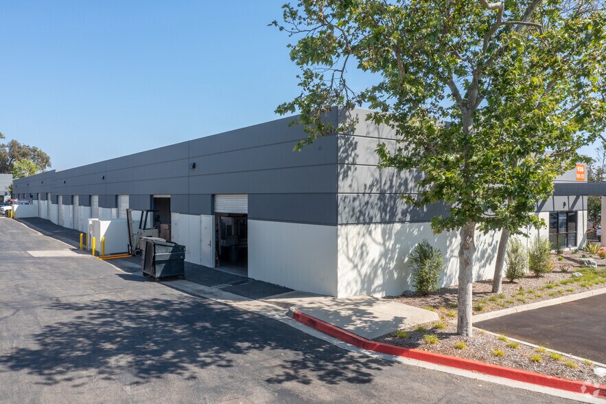 More Photos Of 500 S Andreasen Dr, Escondido Unknown For Lease