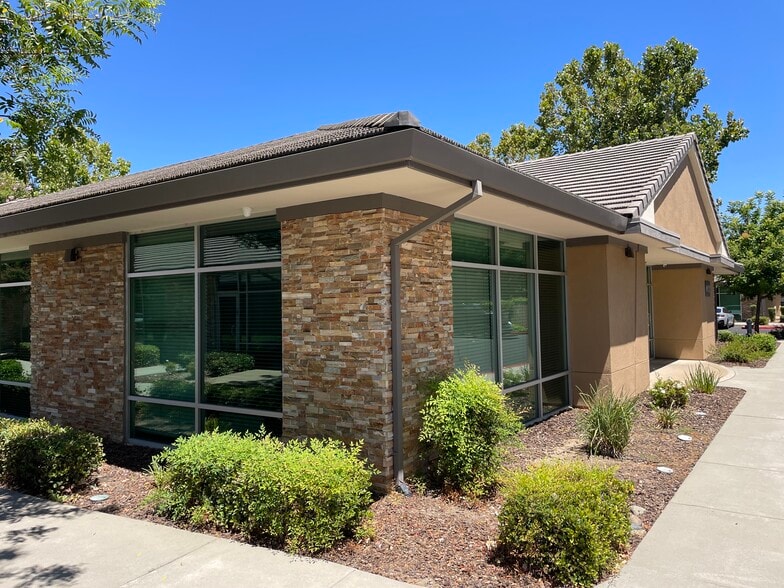 More Photos Of 1972 Del Paso Rd, Sacramento Medical For Sale
