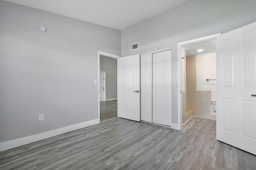 More Photos Of 700-728 SW 81st Ter, North Lauderdale Apartments For Sale