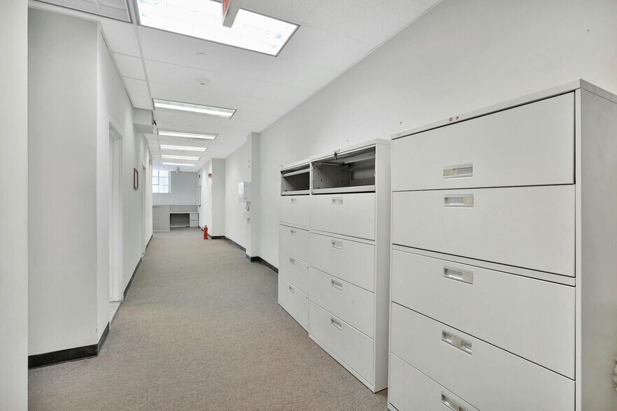 More Photos Of 16 Harrison Ave, Yonkers Warehouse For Lease