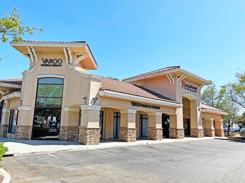 More Photos Of 3637-3755 E Thousand Oaks Blvd, Thousand Oaks Unknown For Lease