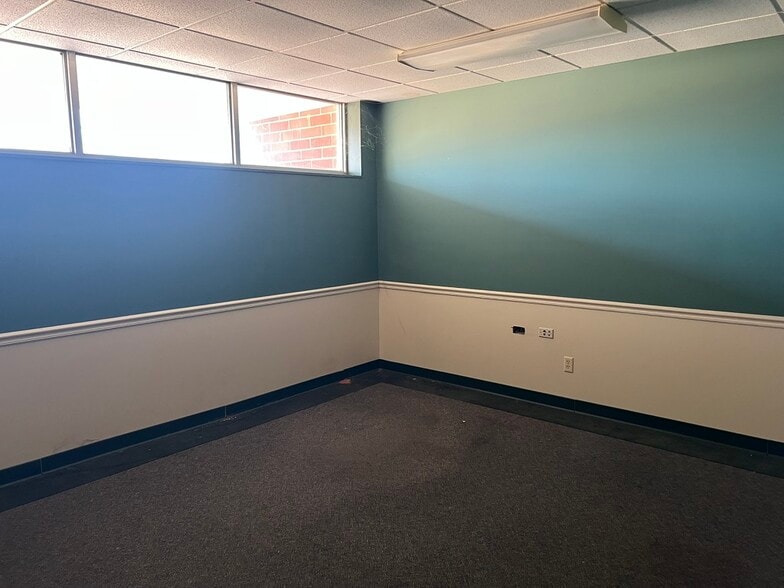 More Photos Of 414 3rd ave, Dalton Warehouse For Sale