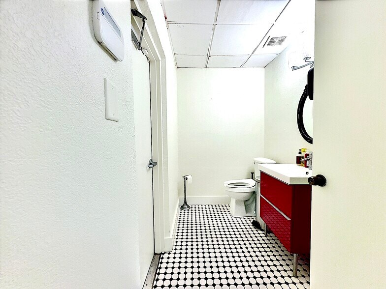 More Photos Of 3015 N Ocean Blvd, Fort Lauderdale Apartments For Sale