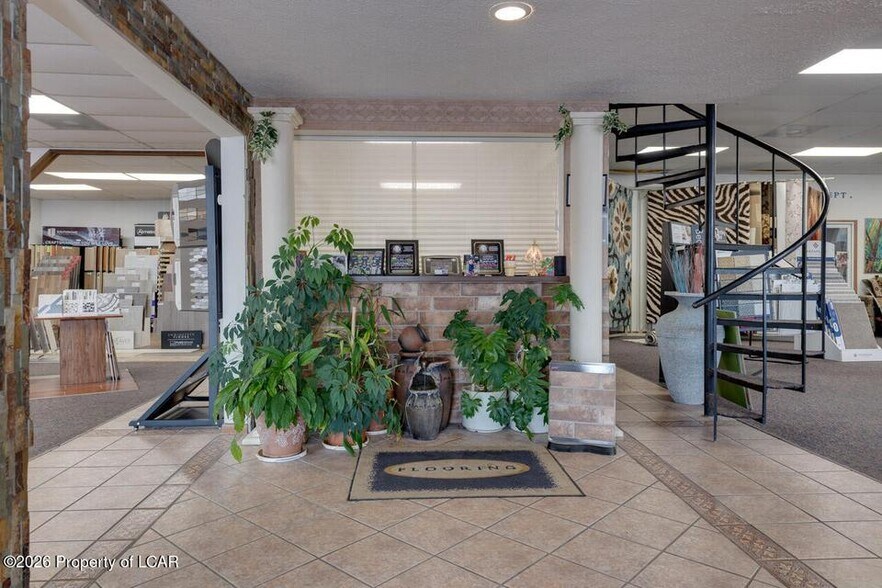 More Photos Of 205 S Poplar St, Hazleton Freestanding For Sale