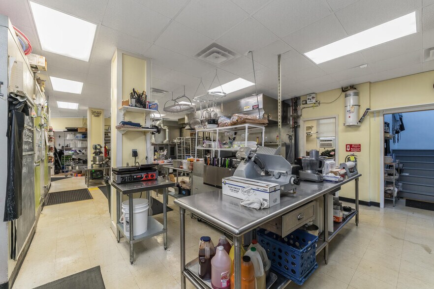 More Photos Of 615 3rd Ave, Alpha Freestanding For Sale