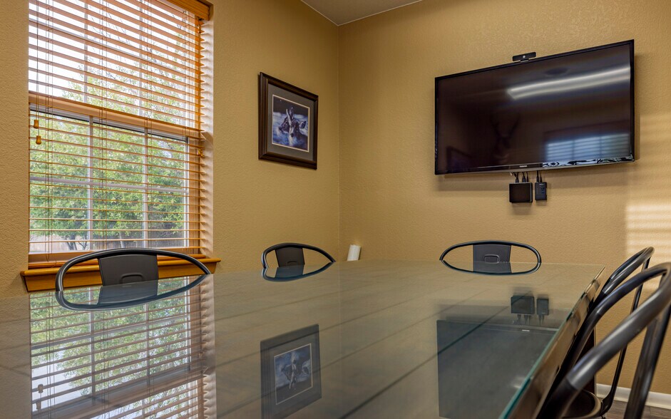 More Photos Of 802 Canyon Ave, Cody Office For Sale