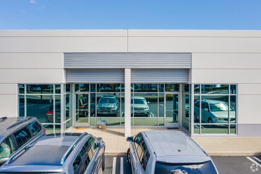 More Photos Of 212 Technology Dr, Irvine Unknown For Lease
