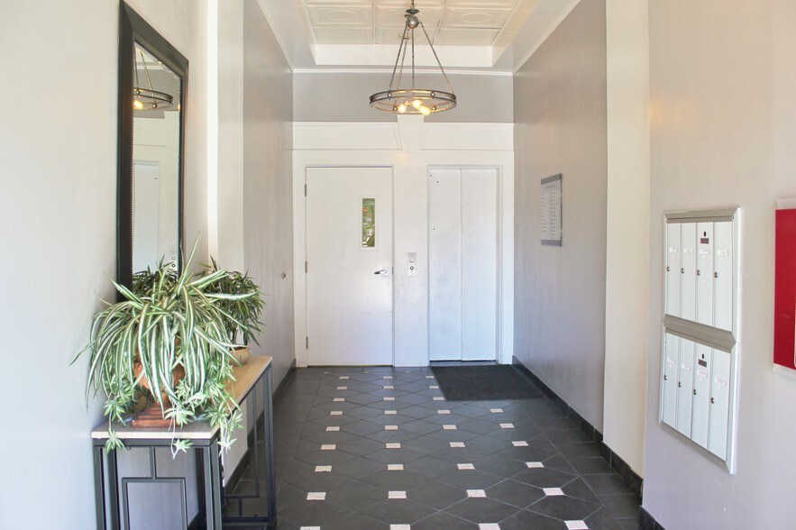 More Photos Of 64 Wall St, Norwalk Office For Lease