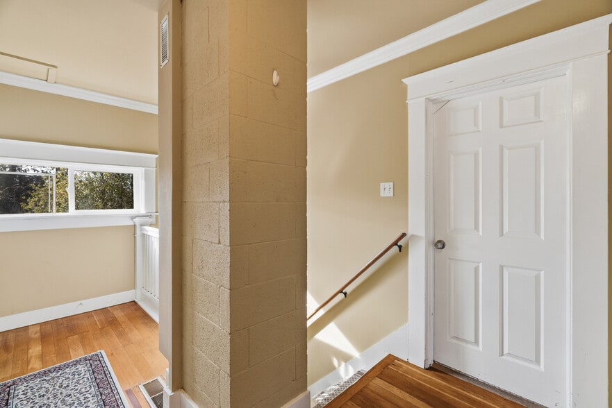 More Photos Of 5186 Gravenstein Hwy S, Sebastopol Restaurant For Sale